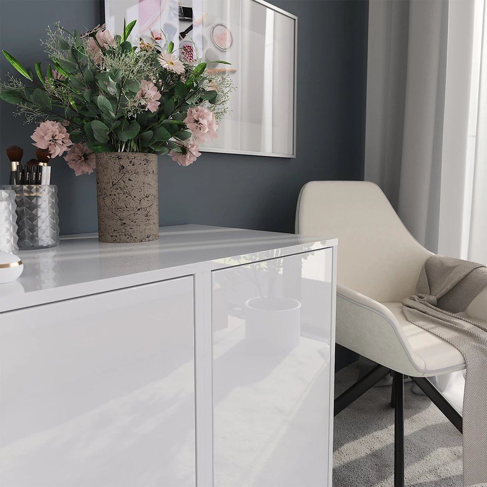 Close-up of Credenza in Bianco/bianco lucido, showing texture/details