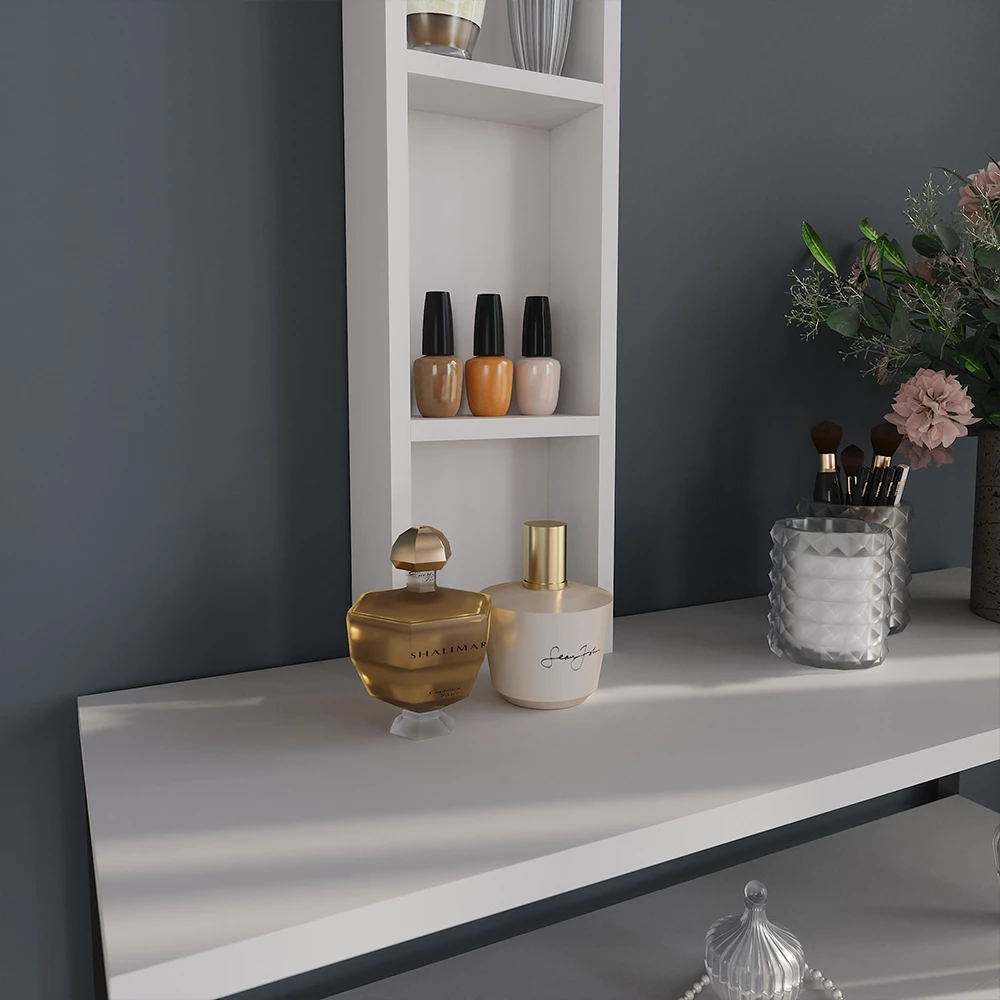 Nahaufnahme von Regal in Weiß, zeigt Textur/Details