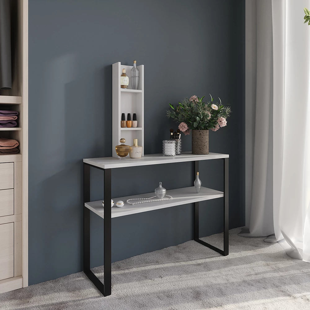 Nahaufnahme von Regal in Weiß, zeigt Design- und Oberflächendetails