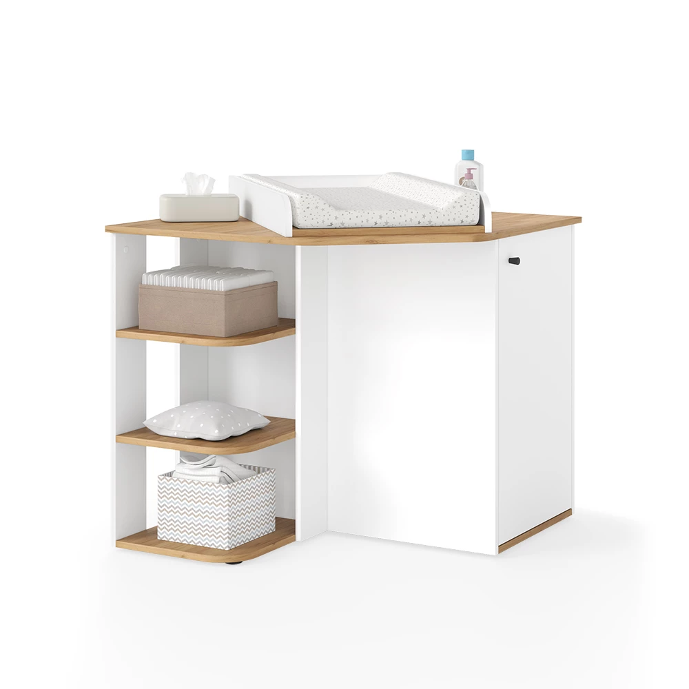 Fasciatoio in Rovere bianco/dorato su sfondo bianco con elementi decorativi