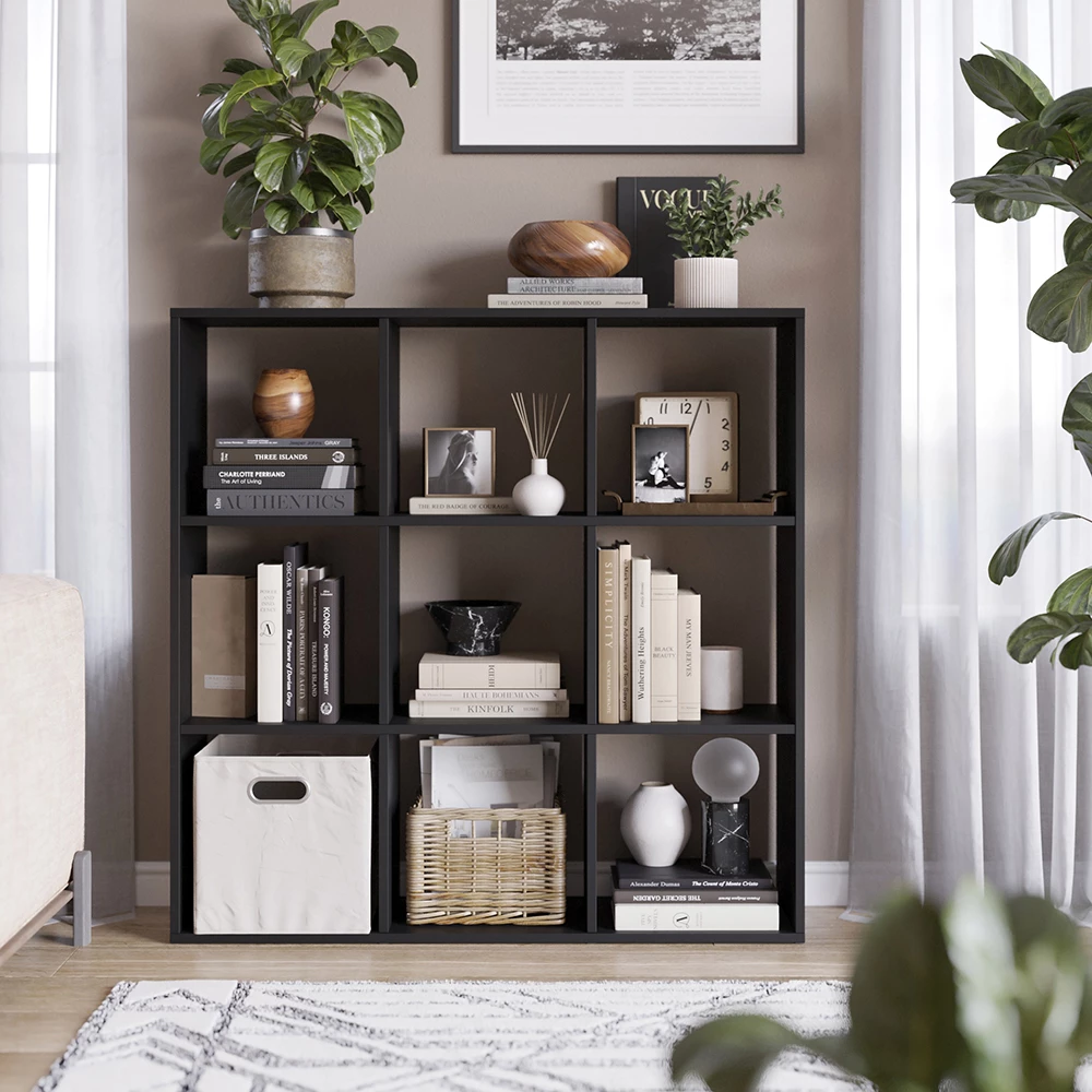 Close-up of Room divider in Black, showing design and surface details