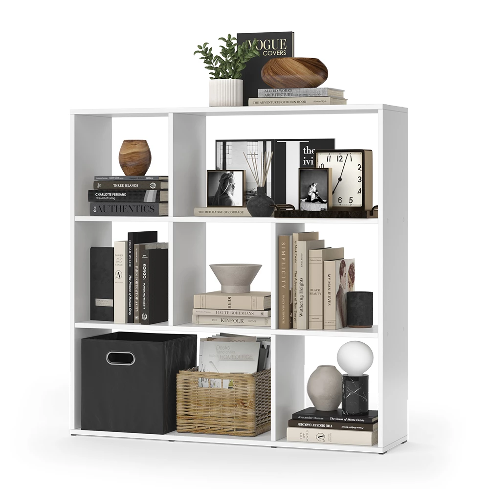 Meuble de rangement cube en Blanc sur fond blanc avec des éléments décoratifs