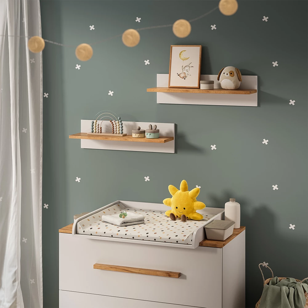 Nahaufnahme von Wandregal Kinderzimmer in Weiß/Artisan, zeigt Design- und Oberflächendetails