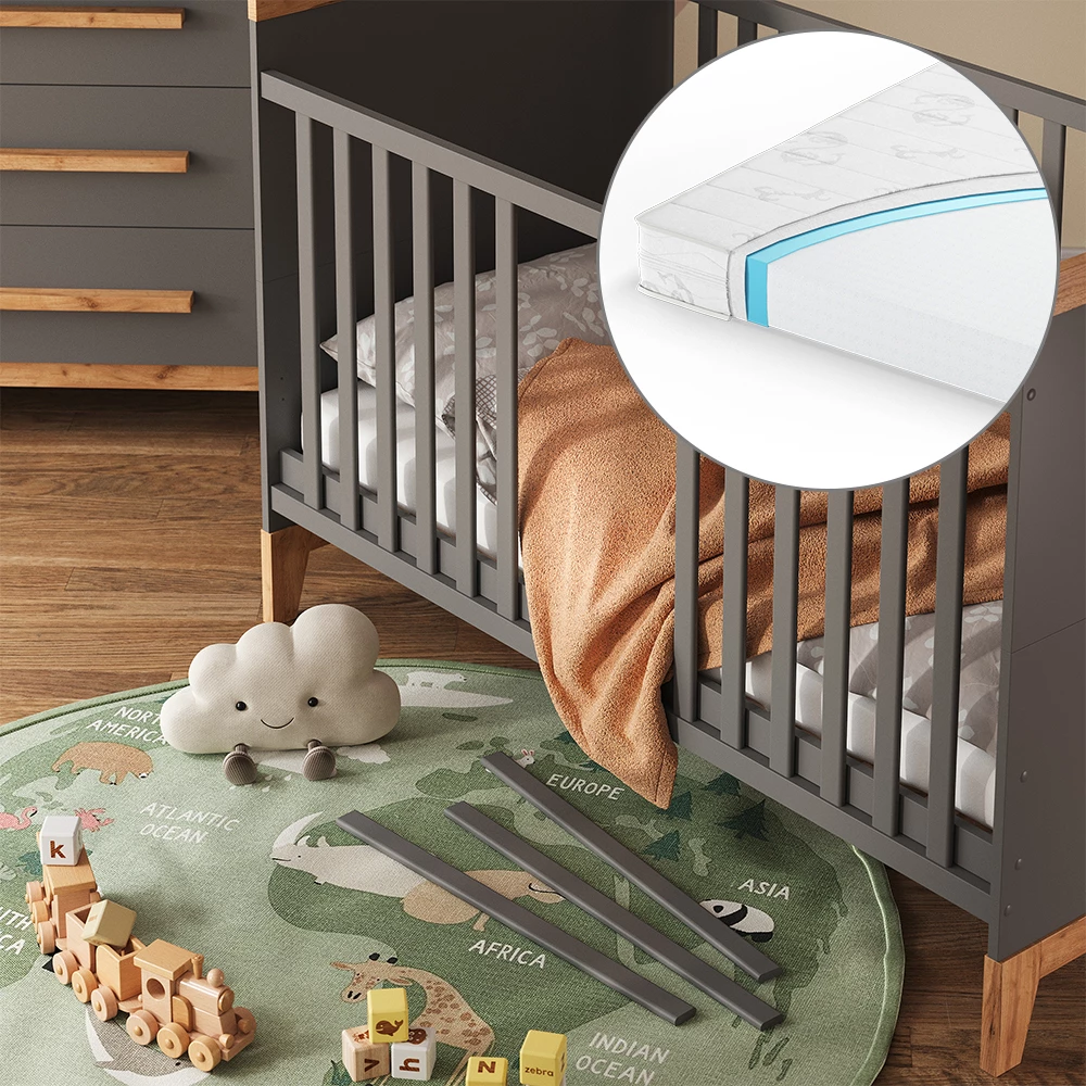 Nahaufnahme von Babybett in Grau/Artisan, zeigt Textur/Details