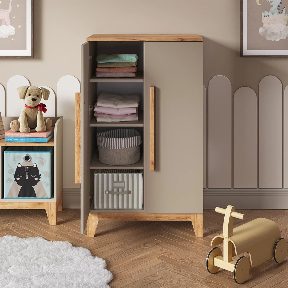 Close-up of Armadio per bambini in Cashmere/Artigianale, showing design and surface details