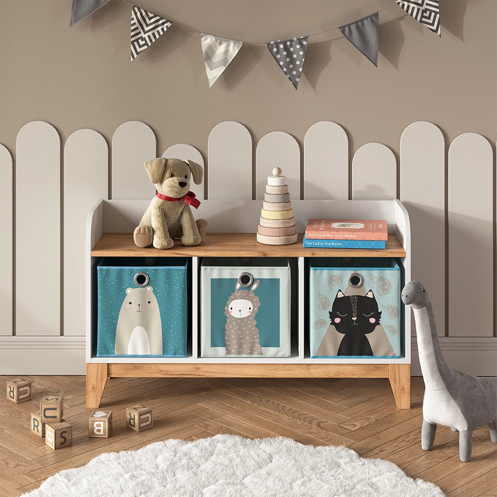 Panca per bambini in Bianco/Artisan shown in ambient setting with decoration