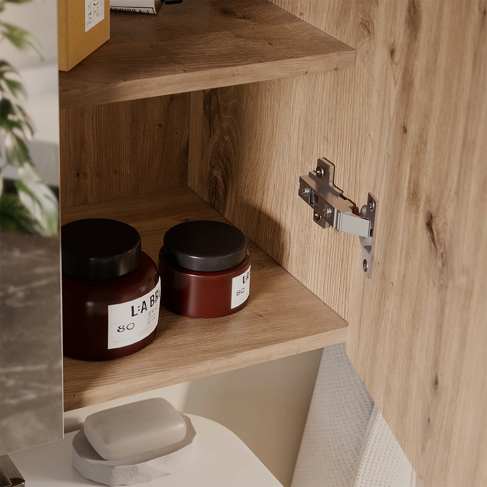 Nahaufnahme von Spiegelschrank in Artisan, zeigt Textur/Details