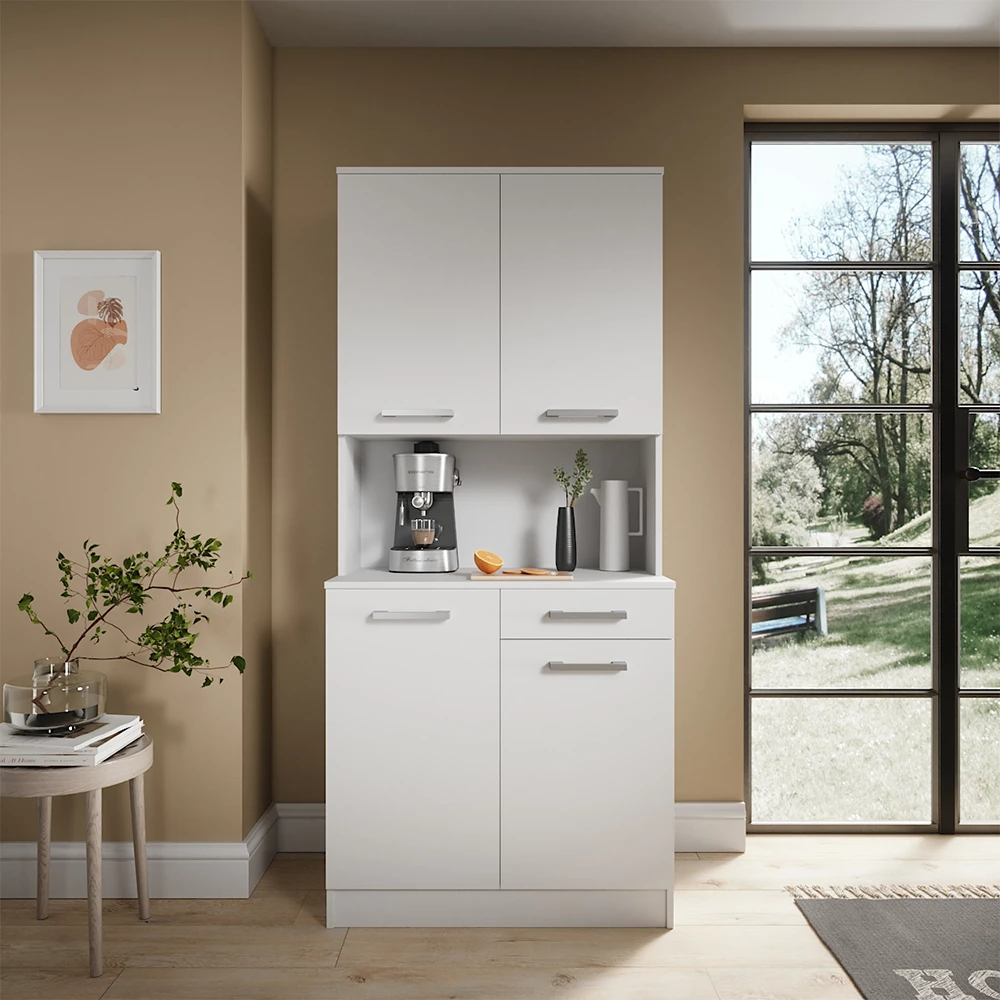 buffet de cuisine en Blanc, présenté dans un décor ambiant avec décoration
