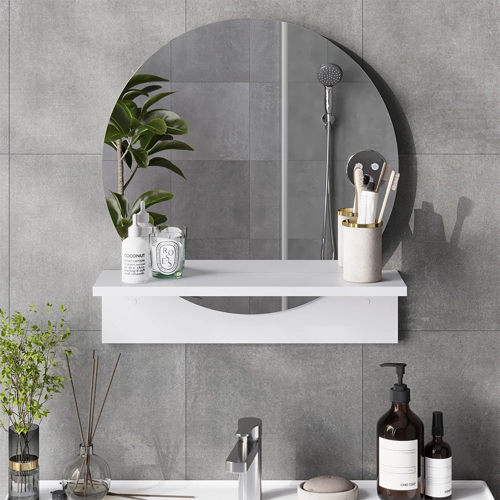 Specchio bagno in Bianco shown in ambient setting with decoration