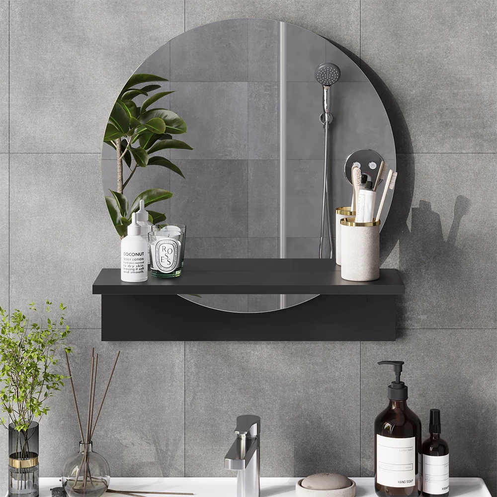 Badezimmerspiegel in Schwarz, dargestellt im Ambiente mit Dekoration