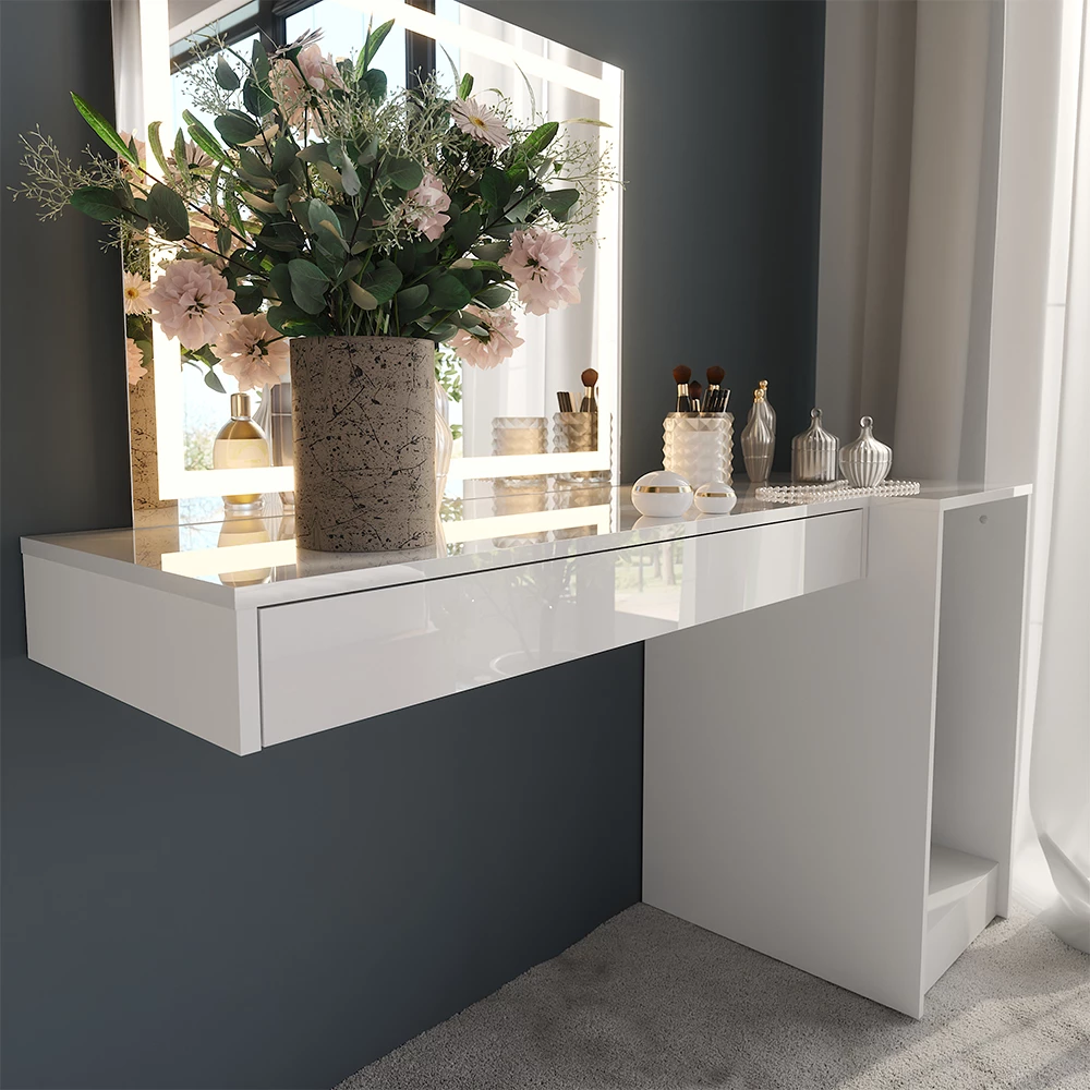 Nahaufnahme von Schminktisch in Weiß, zeigt Textur/Details