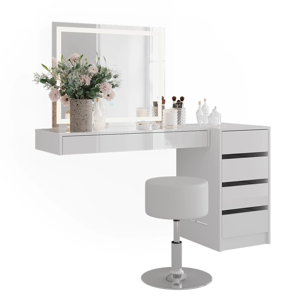 Schminktisch in Weiß auf weißem Hintergrund mit dekorativen Elementen