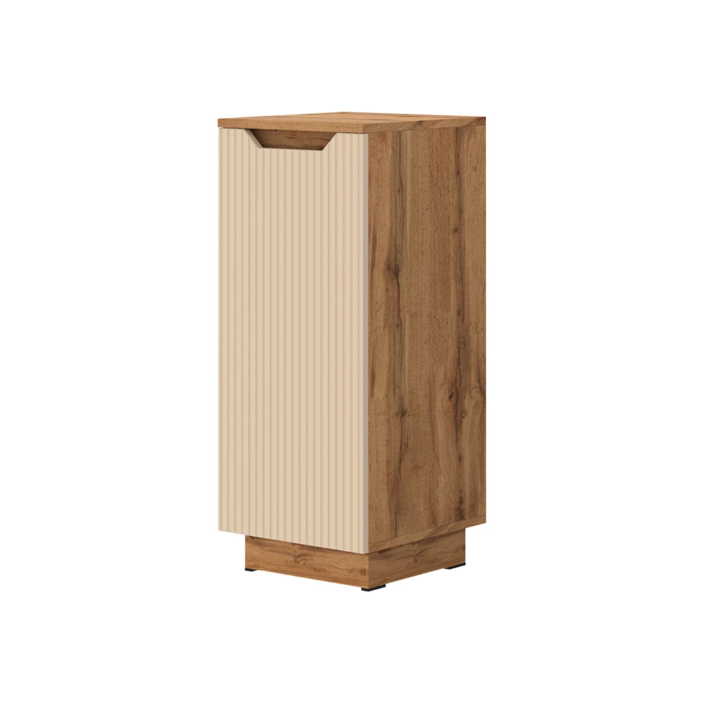 Halfhoge kast in Kasjmier on white background