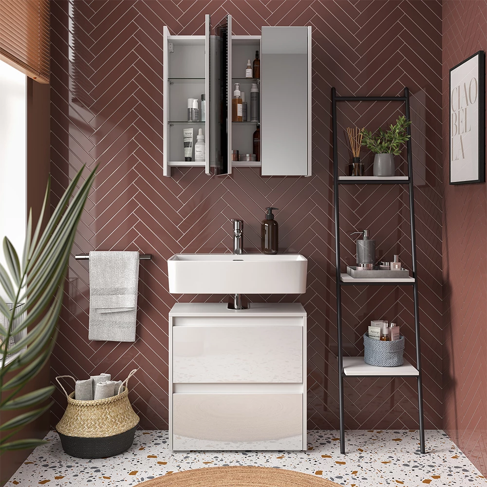 Close-up of Conjunto de móveis de casa de banho in Branco, showing design and surface details