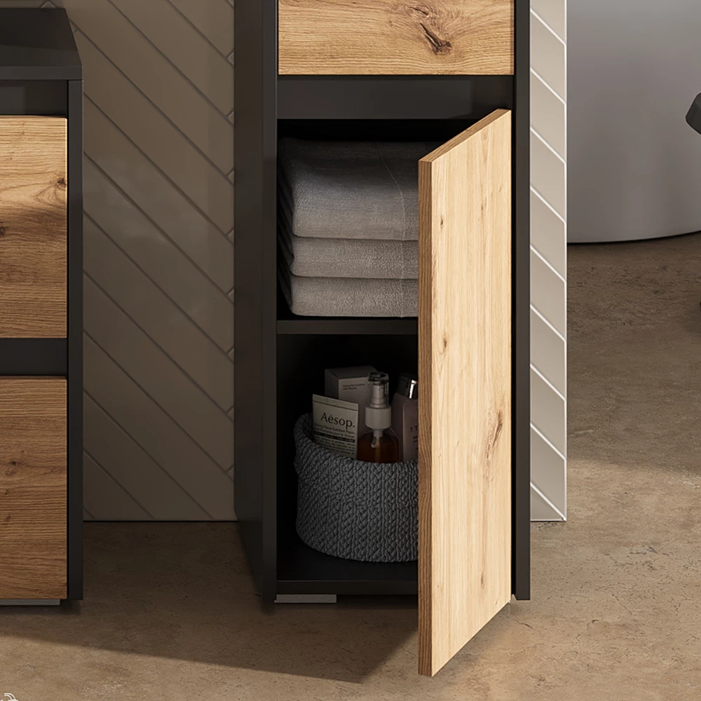 Close-up of mobiletto bagno in Artigiano, showing texture/details