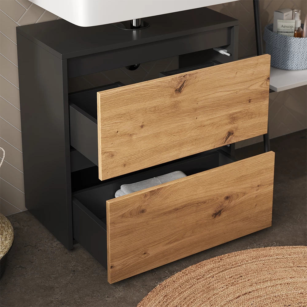 Close-up of Set di mobili da bagno in Artigiano, showing texture/details