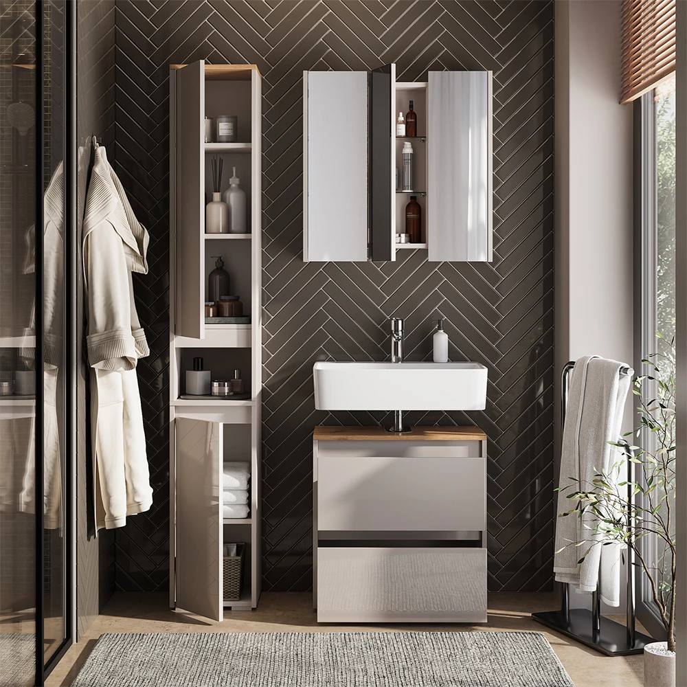 Close-up of Set di mobili da bagno in Cachemire, showing design and surface details