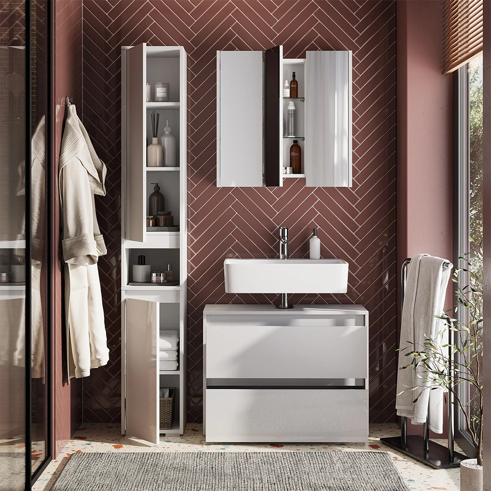 Close-up of Set di mobili da bagno in Bianco lucido, showing design and surface details