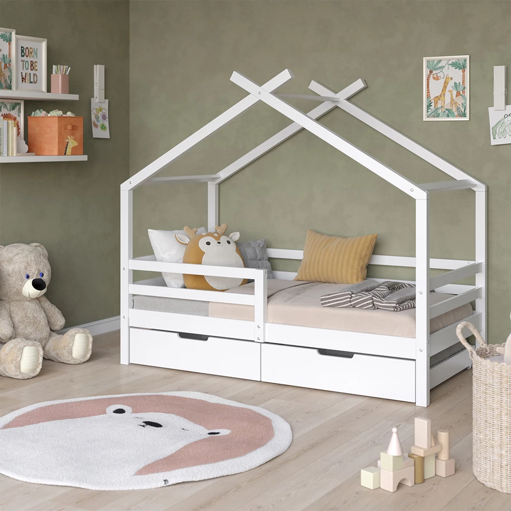 Hausbett in Weiß, dargestellt im Ambiente mit Dekoration