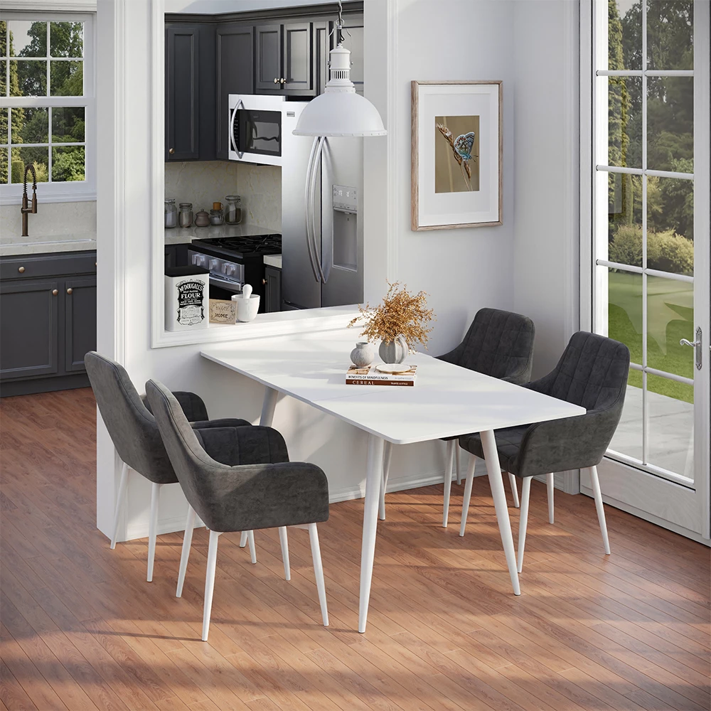 Esstisch in Weiß, dargestellt im Ambiente mit Dekoration