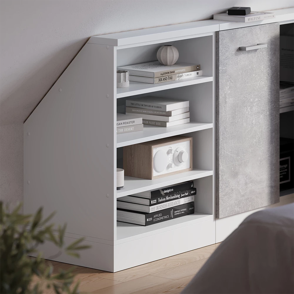 Meuble de rangement sous pente en Blanc sur fond blanc avec des éléments décoratifs