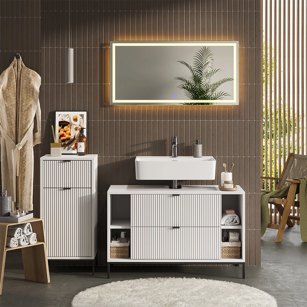 Badkamermeubelset in Wit shown in ambient setting with decoration