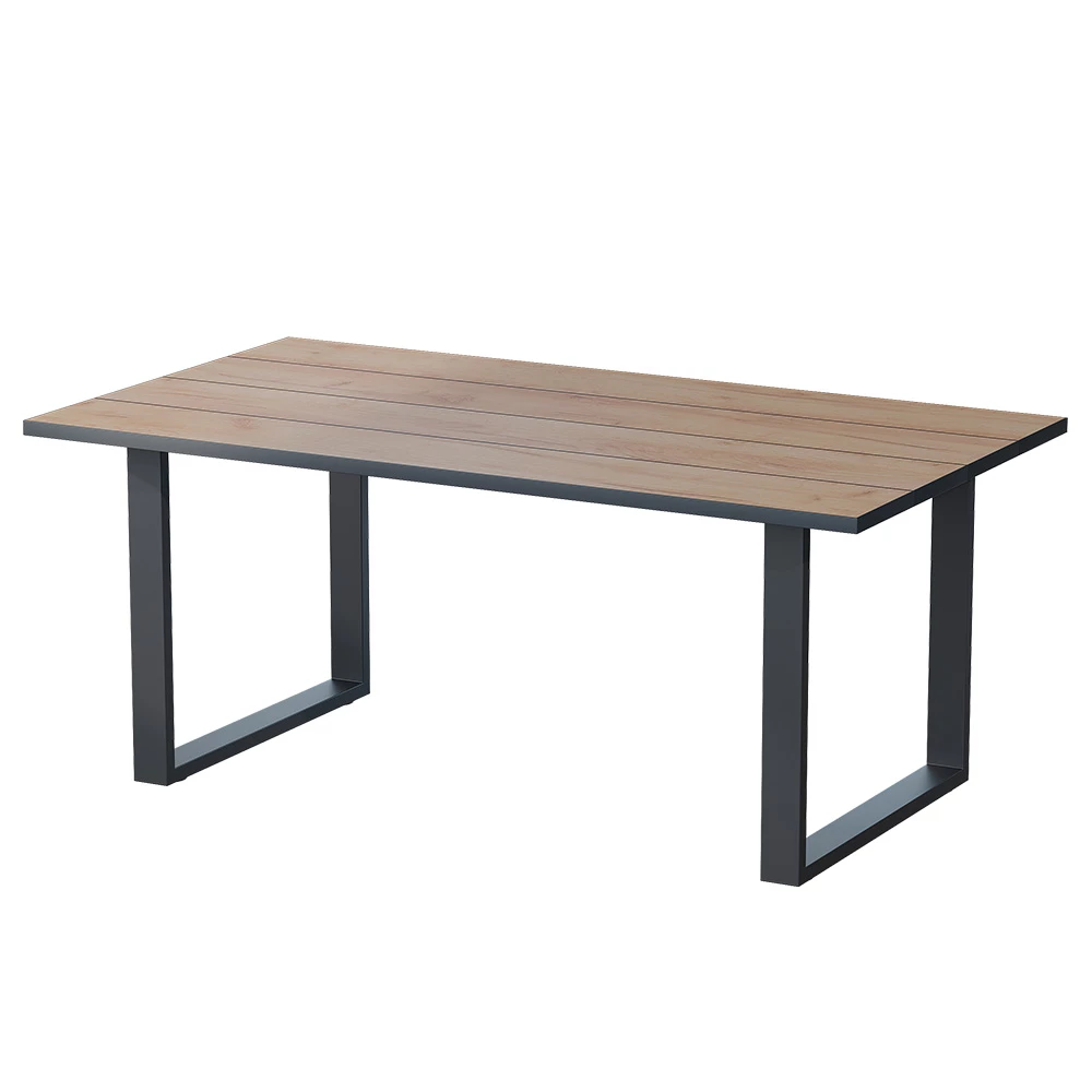 Mesa de jantar in carvalho goldkraft on white background