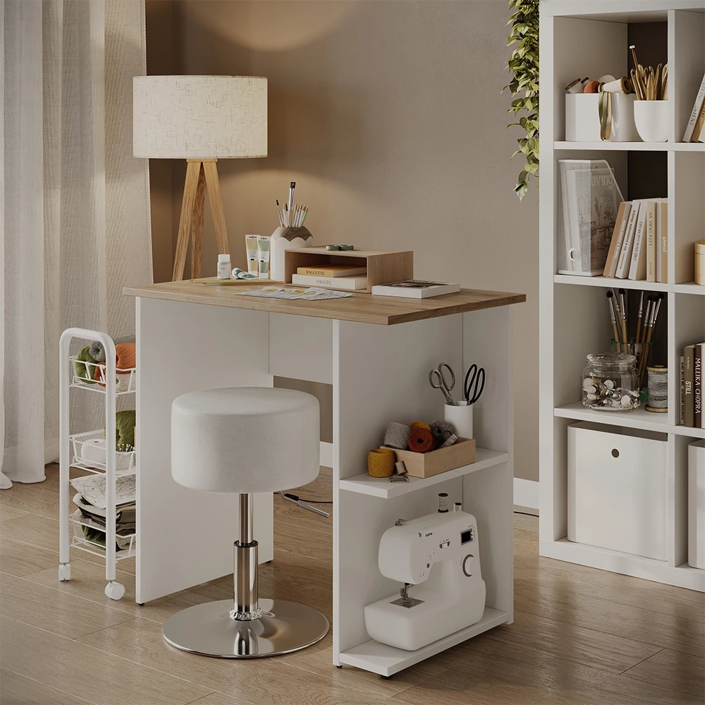 Schreibtisch in Weiß/Artisan auf weißem Hintergrund