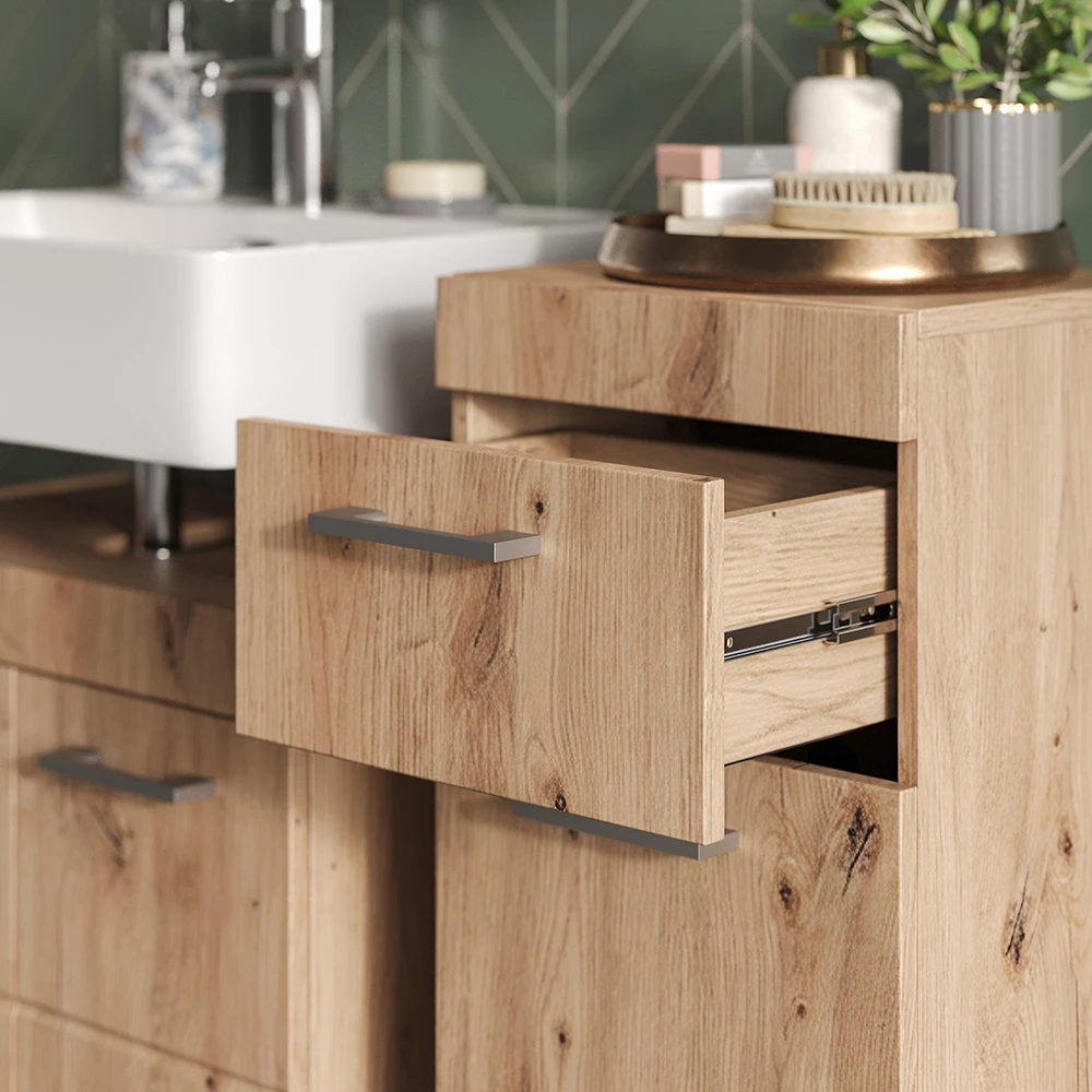 Nahaufnahme von Midischrank in Eiche Wotan, zeigt Textur/Details