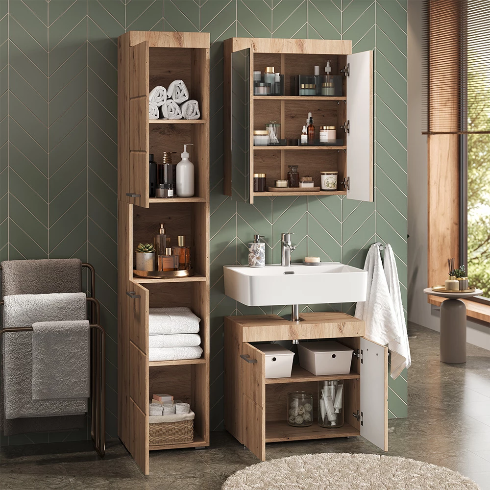 Gros plan de Meubles bain en Chêne Wotan, montrant le design et les détails de surface