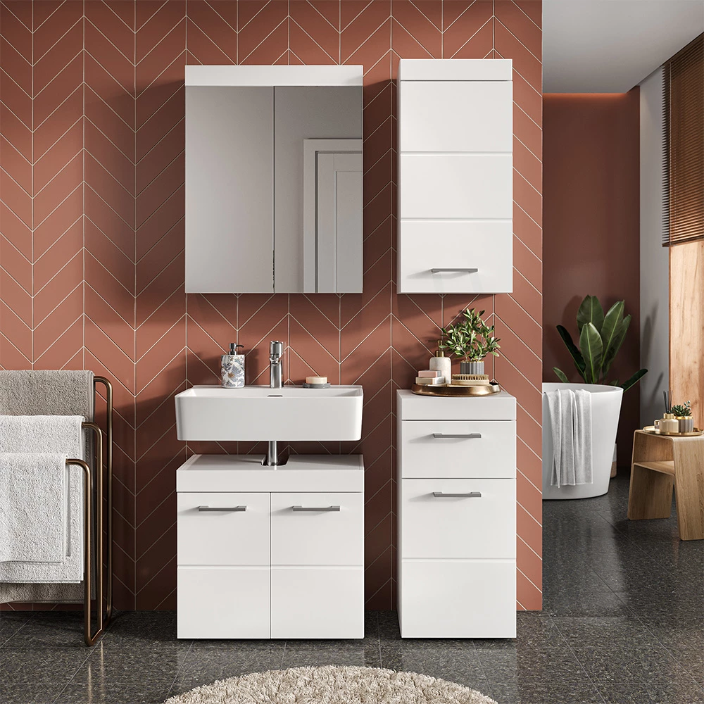 Set mobilier baie in Alb shown in ambient setting with decoration