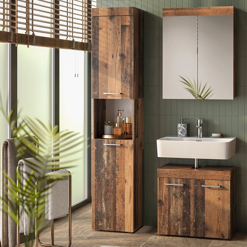 Mobiletto da bagno in Oldstyle shown in ambient setting with decoration