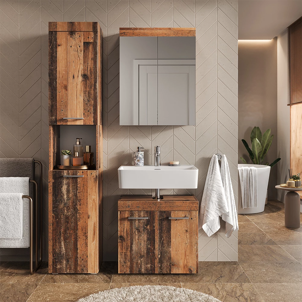 Badkamermeubelset in Oldstyle shown in ambient setting with decoration
