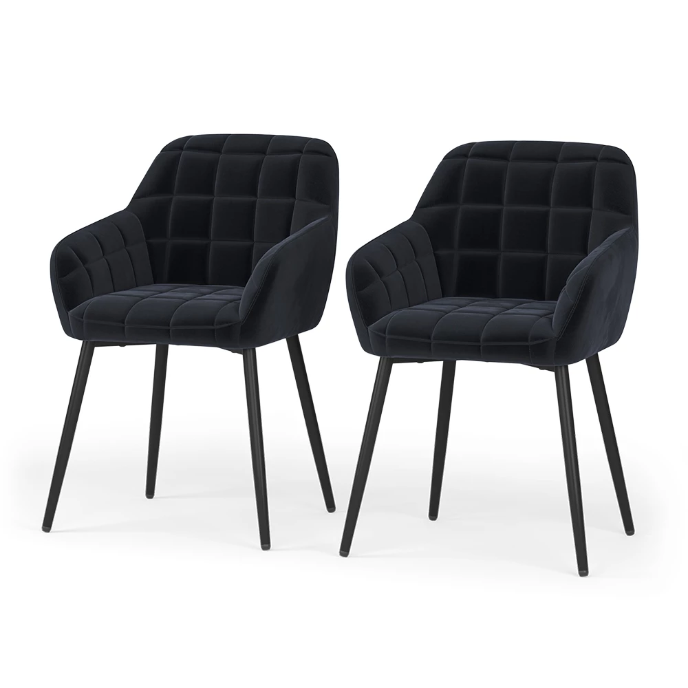 Matsalsstol in Svart on white background