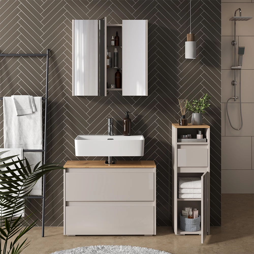 Close-up of Set di mobili da bagno in Cachemire, showing design and surface details