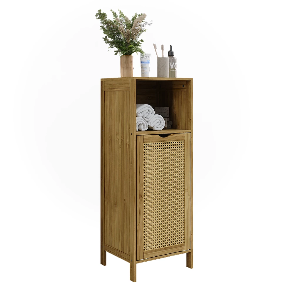 Halfhoge kast in Bamboe on white background with decorative elements