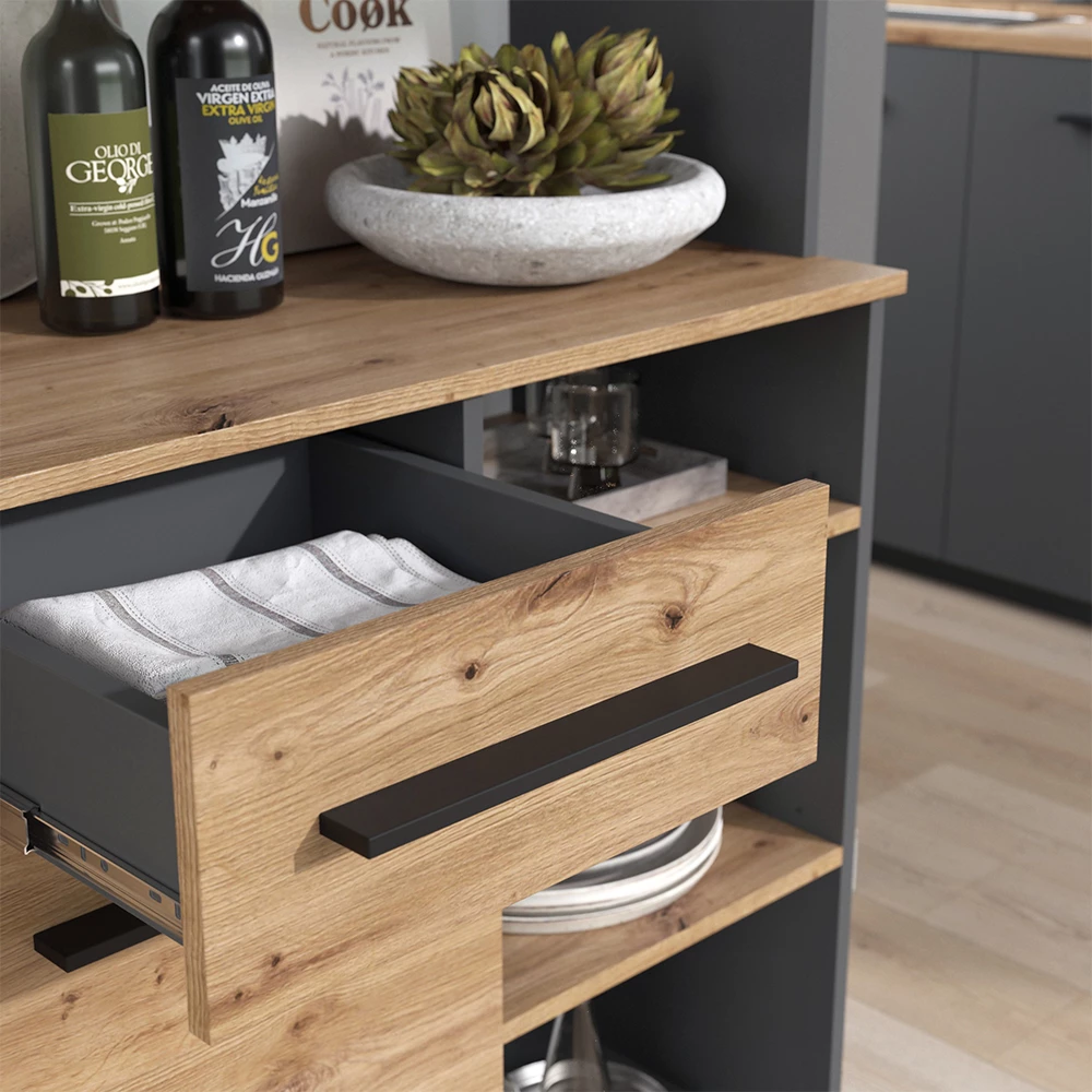 Close-up of Buffet da cucina in Rovere artigianale, showing texture/details