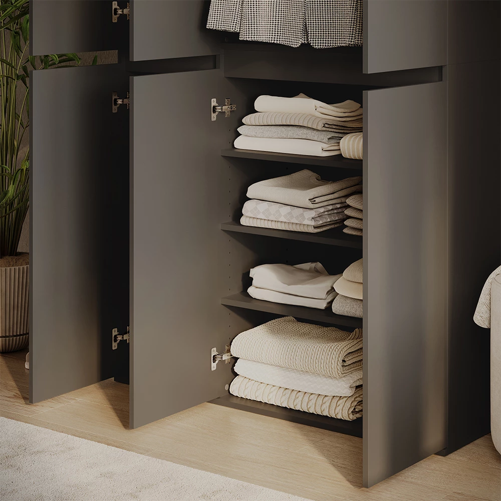 Legplank in Antraciet shown in ambient setting with decoration