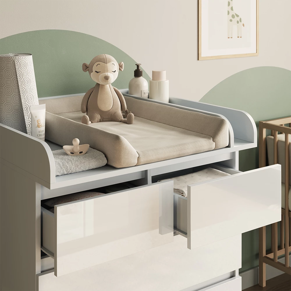 Close-up of Commode in Wit, showing texture/details